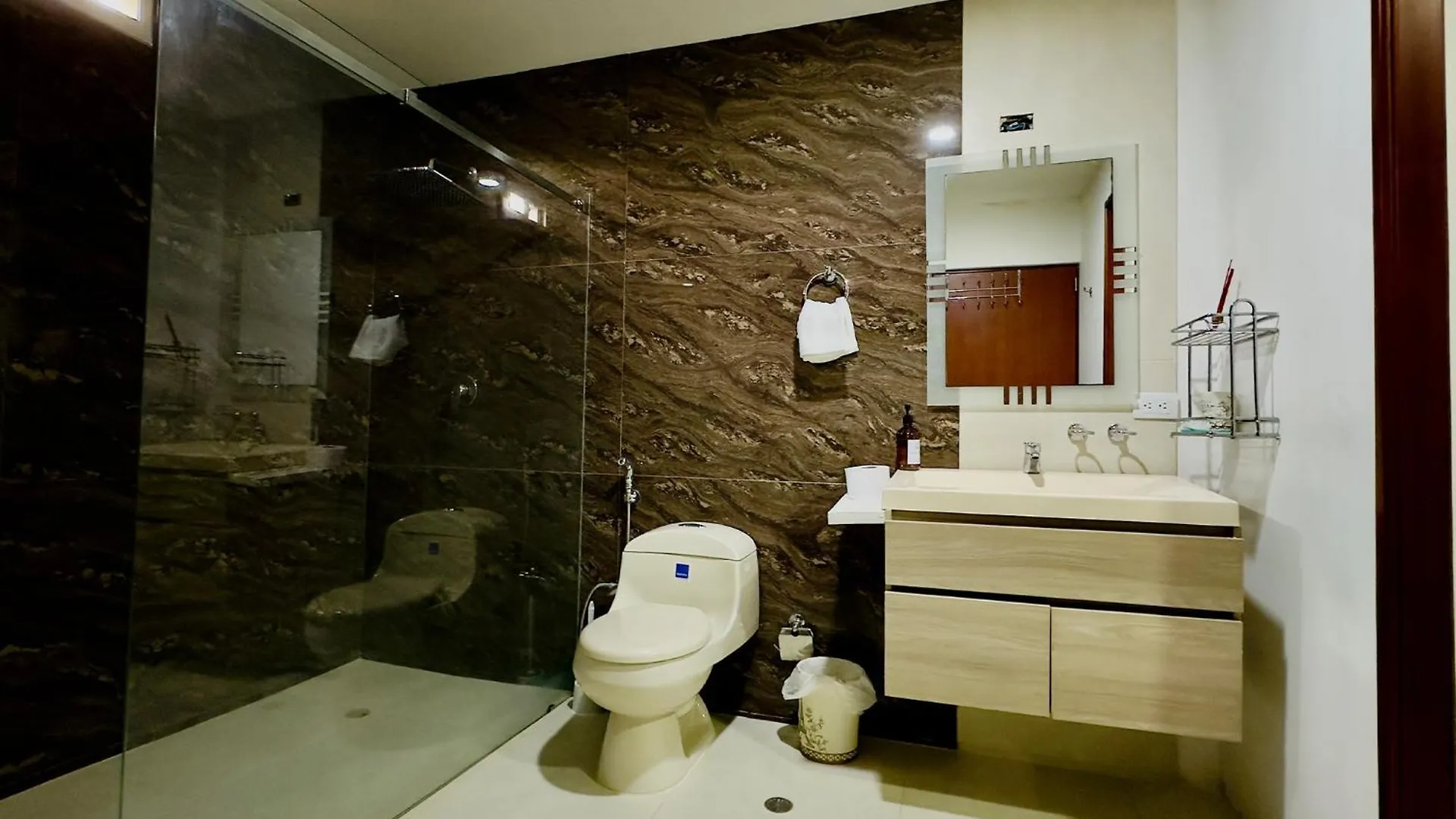 Rancho Ton Hotel Boutique Bonda 4*,